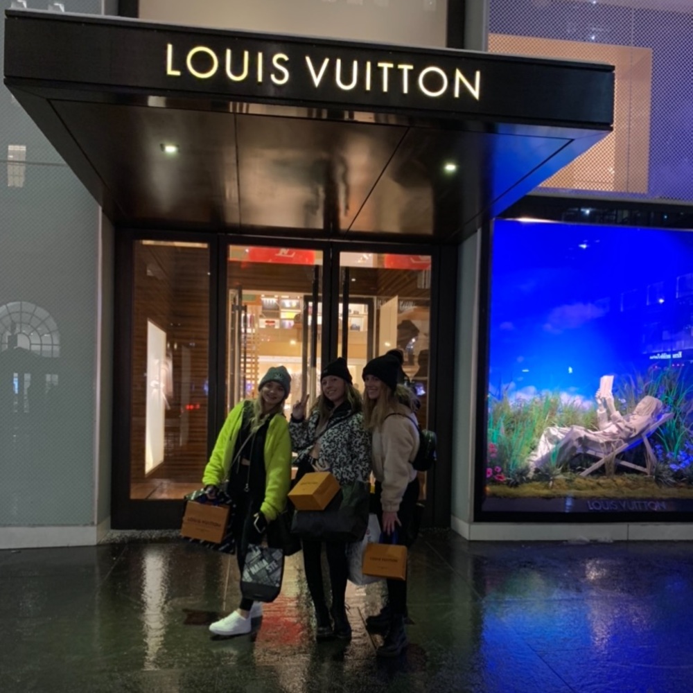 Meet your Posher, Abby